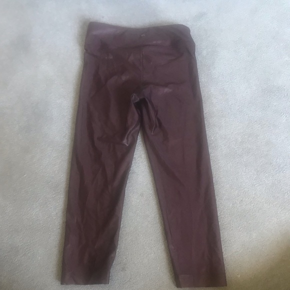 Koral maroon capris - Picture 2 of 2
